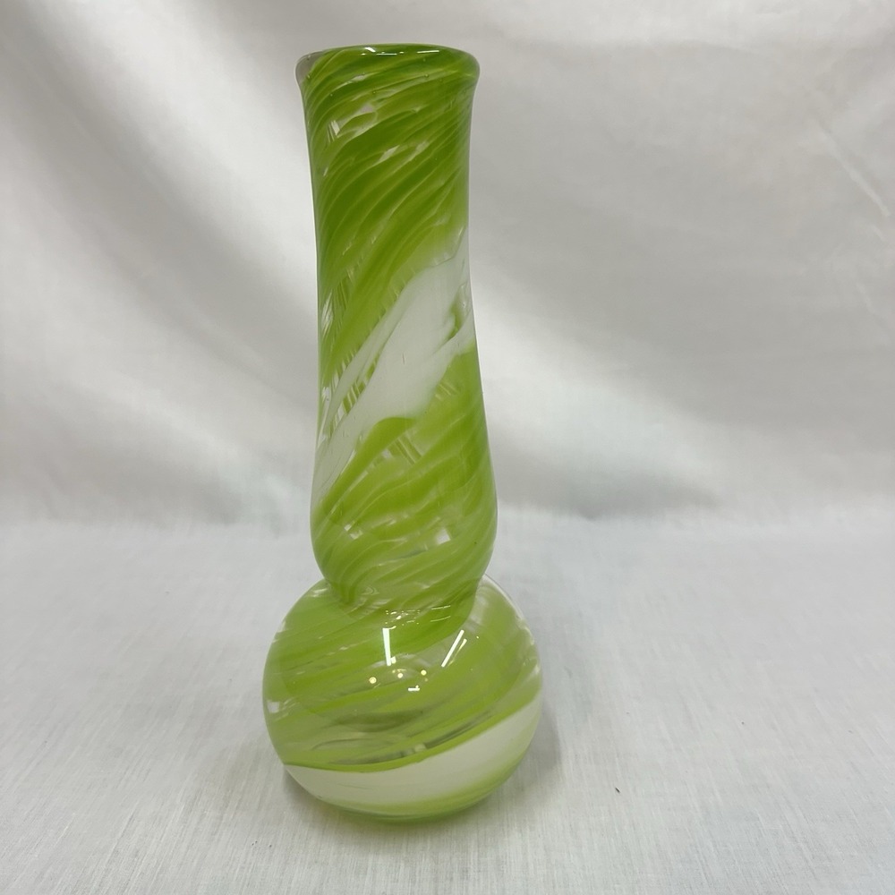 Hand blown glass Heritage Vase Green White Clear MCM - Picture 3 of 11
